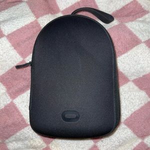 Oculus Quest VR headset